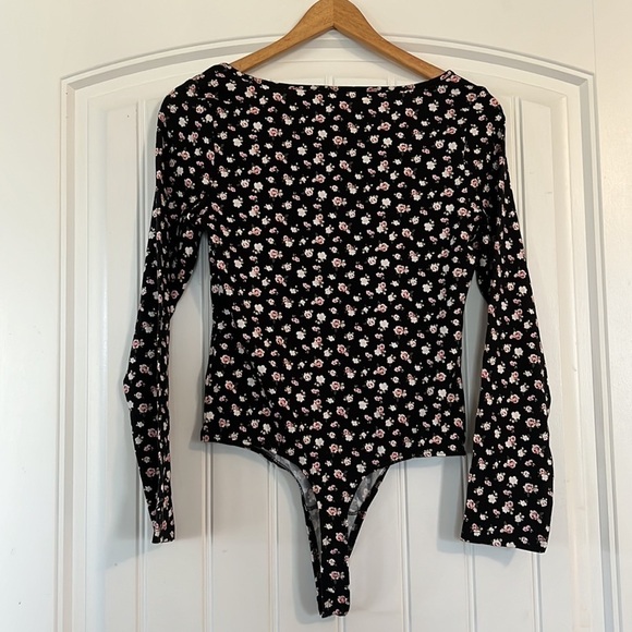 NWT PINK Bodysuit thong floral top  Size m - Picture 5 of 7